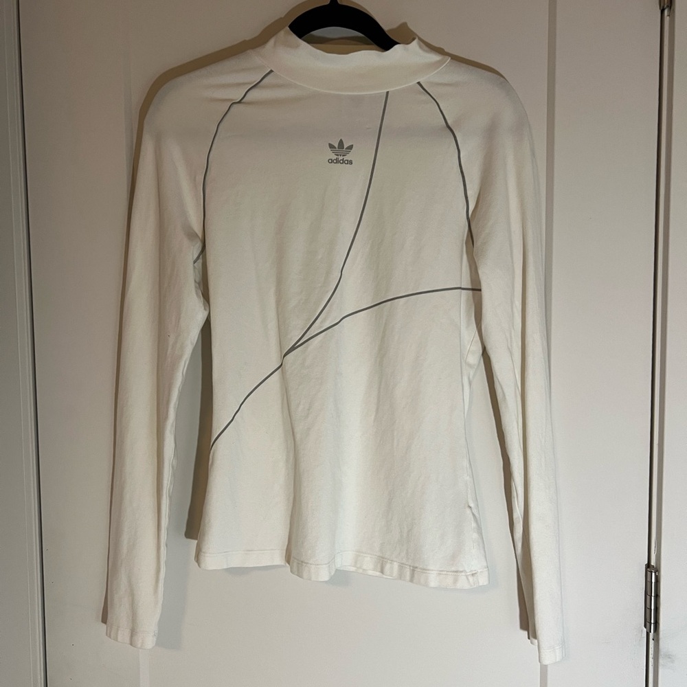 Adidas top